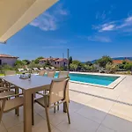 Villa Fuska With Private Pool Pinezići