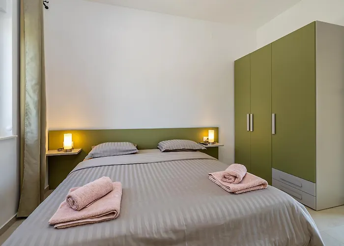 Villa Fuska With Private Pool Pinezići